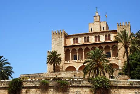 Almudaina palace in palma de mallorca foto