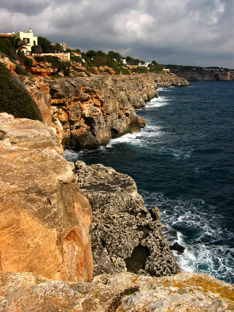 Klippen von cala de mallorca insel foto