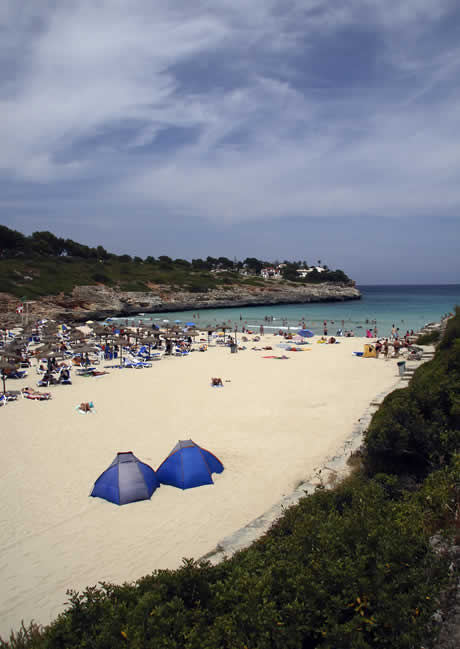 Strand cala mandia auf mallorca foto